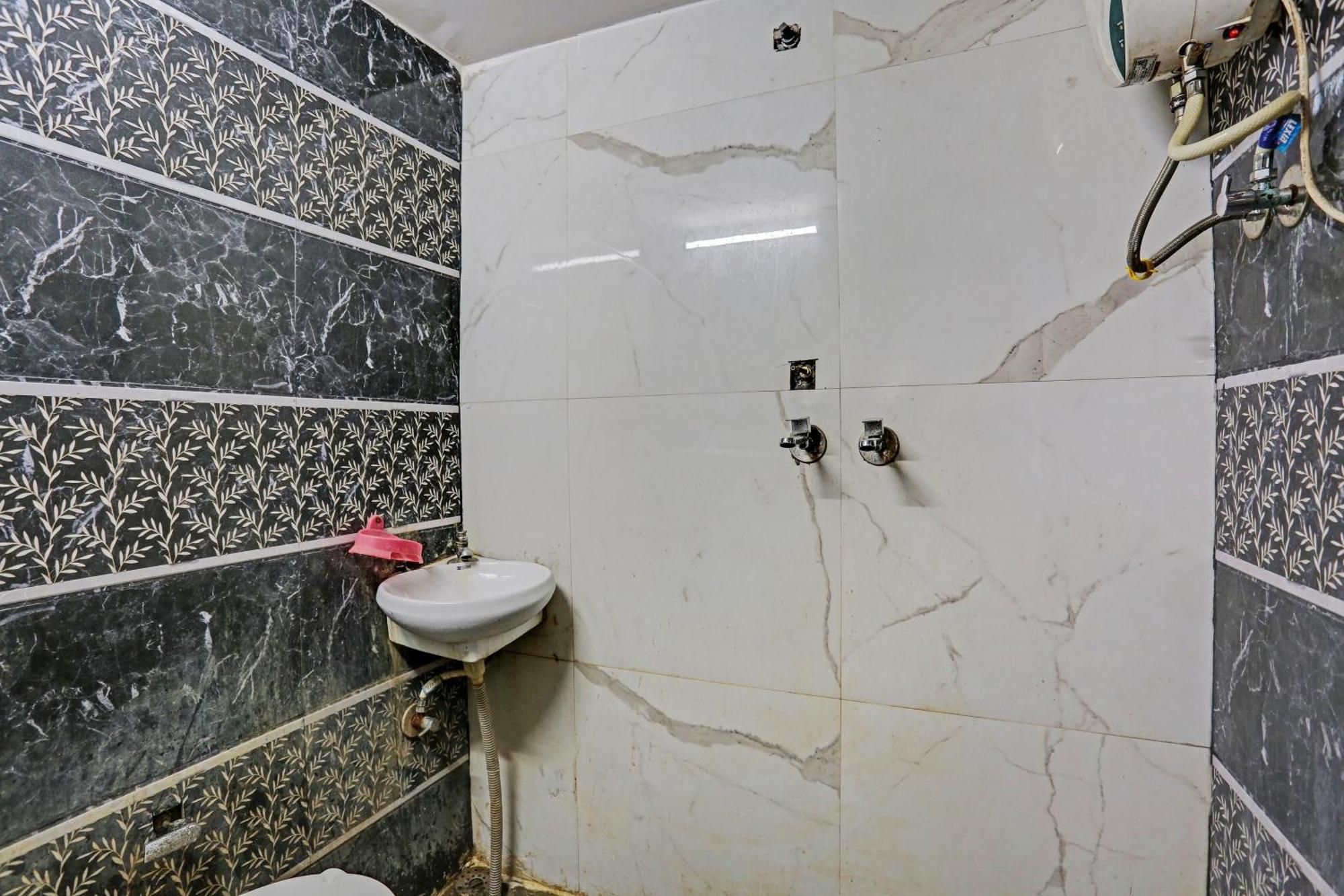 Hotel O Saffron Night Stay Amritsar Extérieur photo